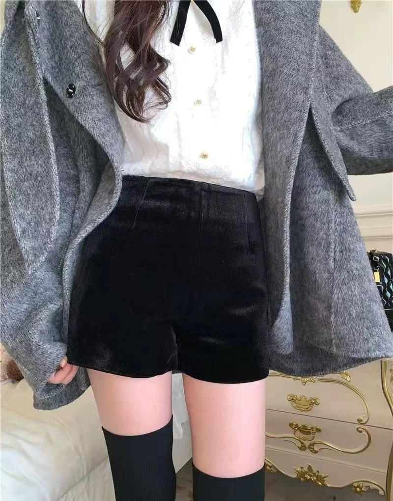 3998 丝绒短裤高腰A字靴子女