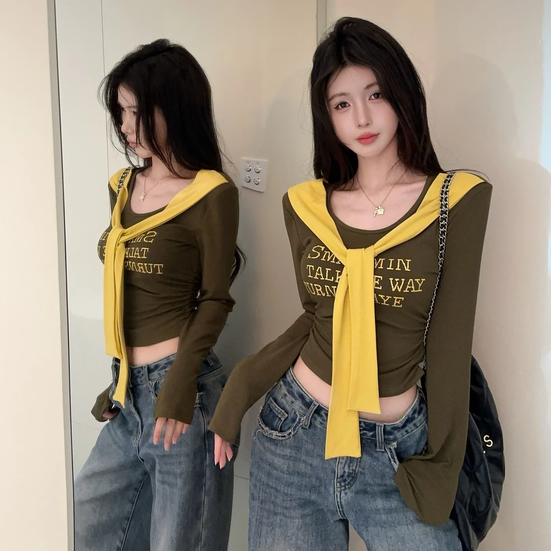 绿色披肩长袖字母印花T恤女装秋季新款辣妹修身显瘦独特短款上衣