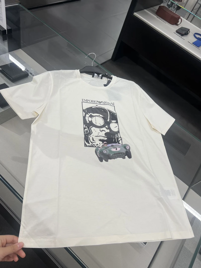 全新未使用 EMPORIO ARMANI/乔治·阿玛尼 男士短袖 不退换