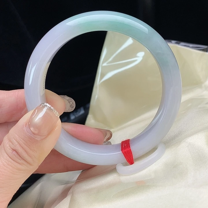 翡翠手镯未镶嵌圈口56.8