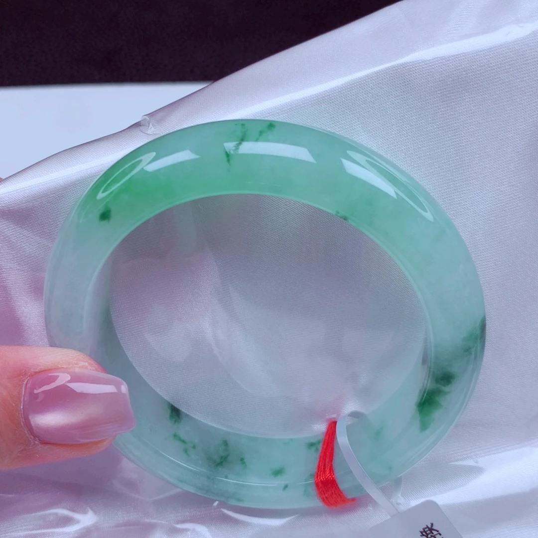 翡翠未镶嵌手镯手镯