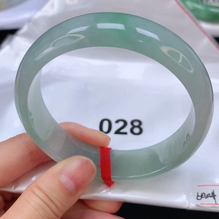 翡翠手镯未镶嵌翡翠手镯60