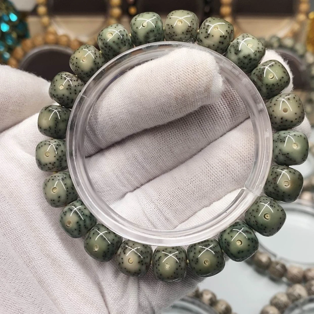 【闪购商品】星月菩提手串金**艺一物一图原生态同枝满绿大眼睛