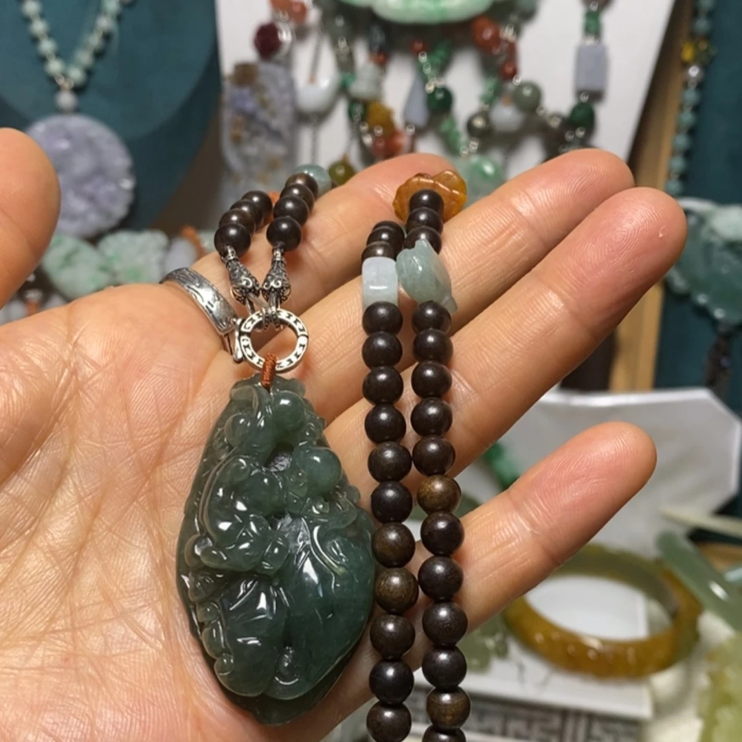 【闪购商品】翡翠吊坠(赠链)未镶嵌