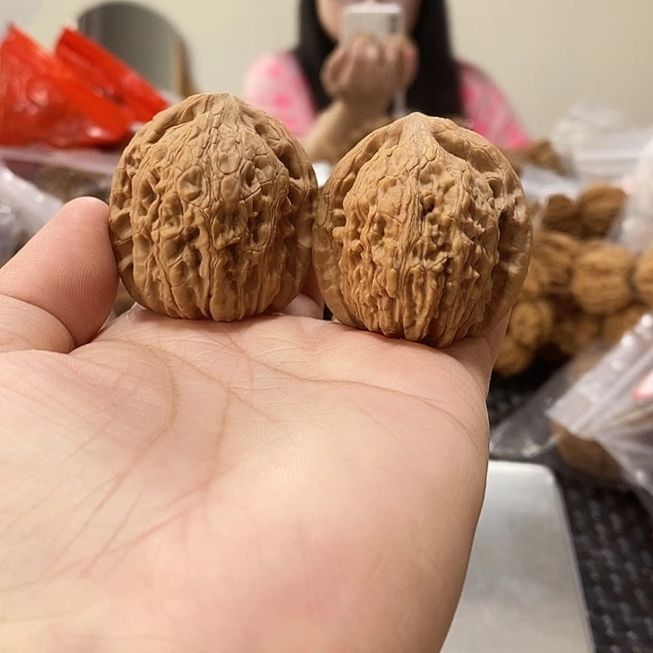 文玩核桃吊坠靠山王36+