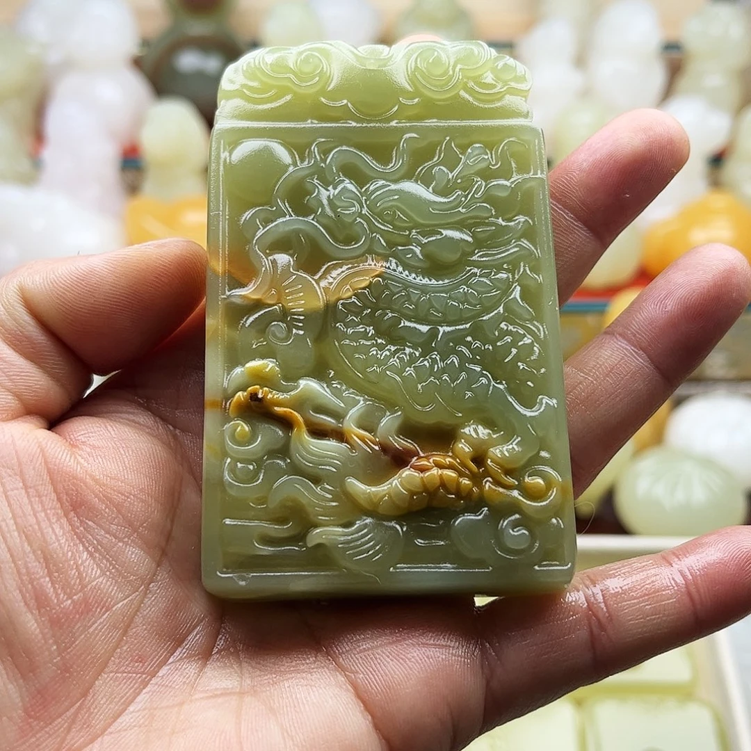 正***之石材龙牌手把摆件