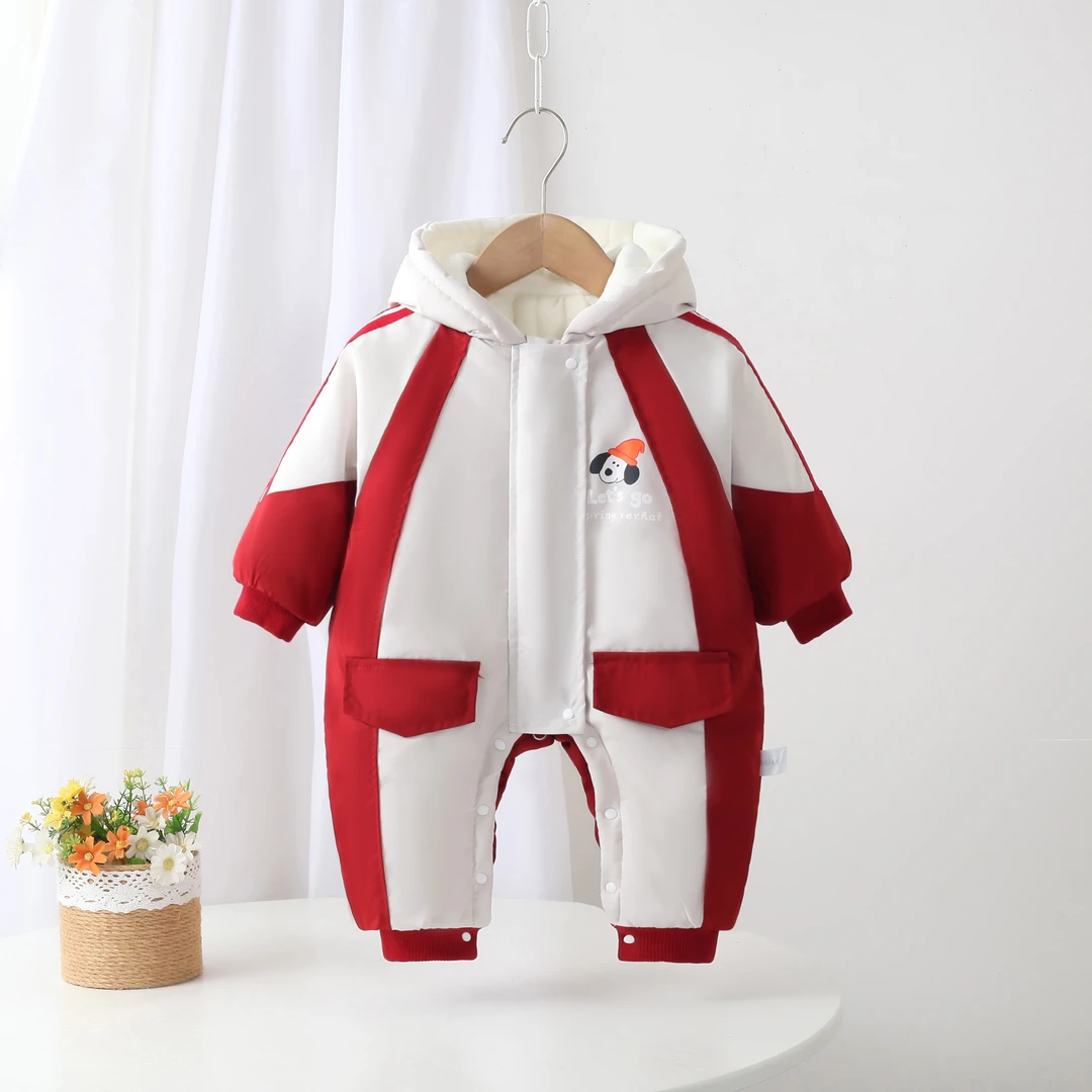 宝宝连体衣冬季2025新款婴幼儿外出服洋气冲锋衣爬服