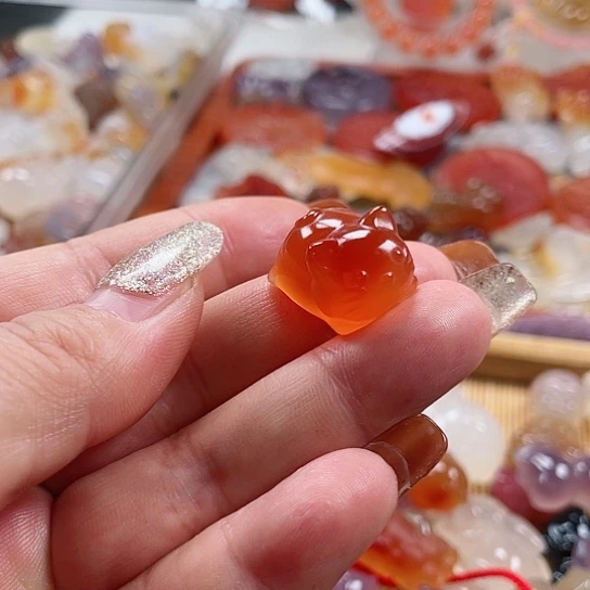 玛瑙/玉髓吊坠(赠链)未镶嵌时**梭