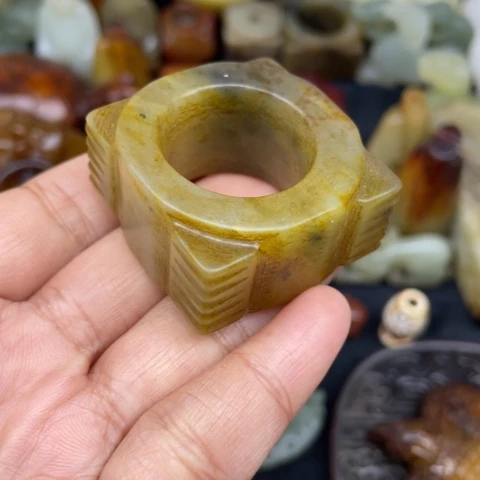 蛇纹石玉未镶嵌颈饰21