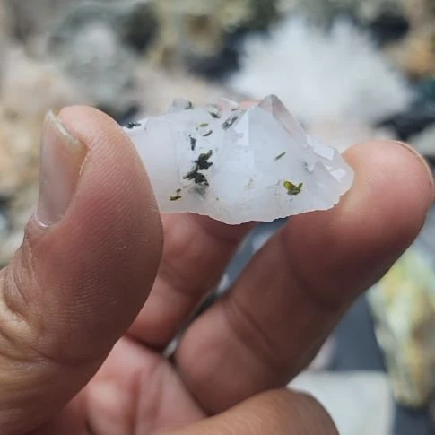 水晶摆件未镶嵌绿帘花园水晶