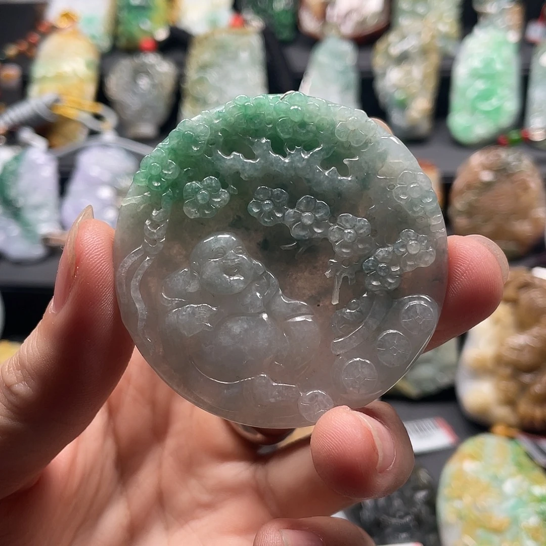 翡翠未镶嵌挂件腾冲