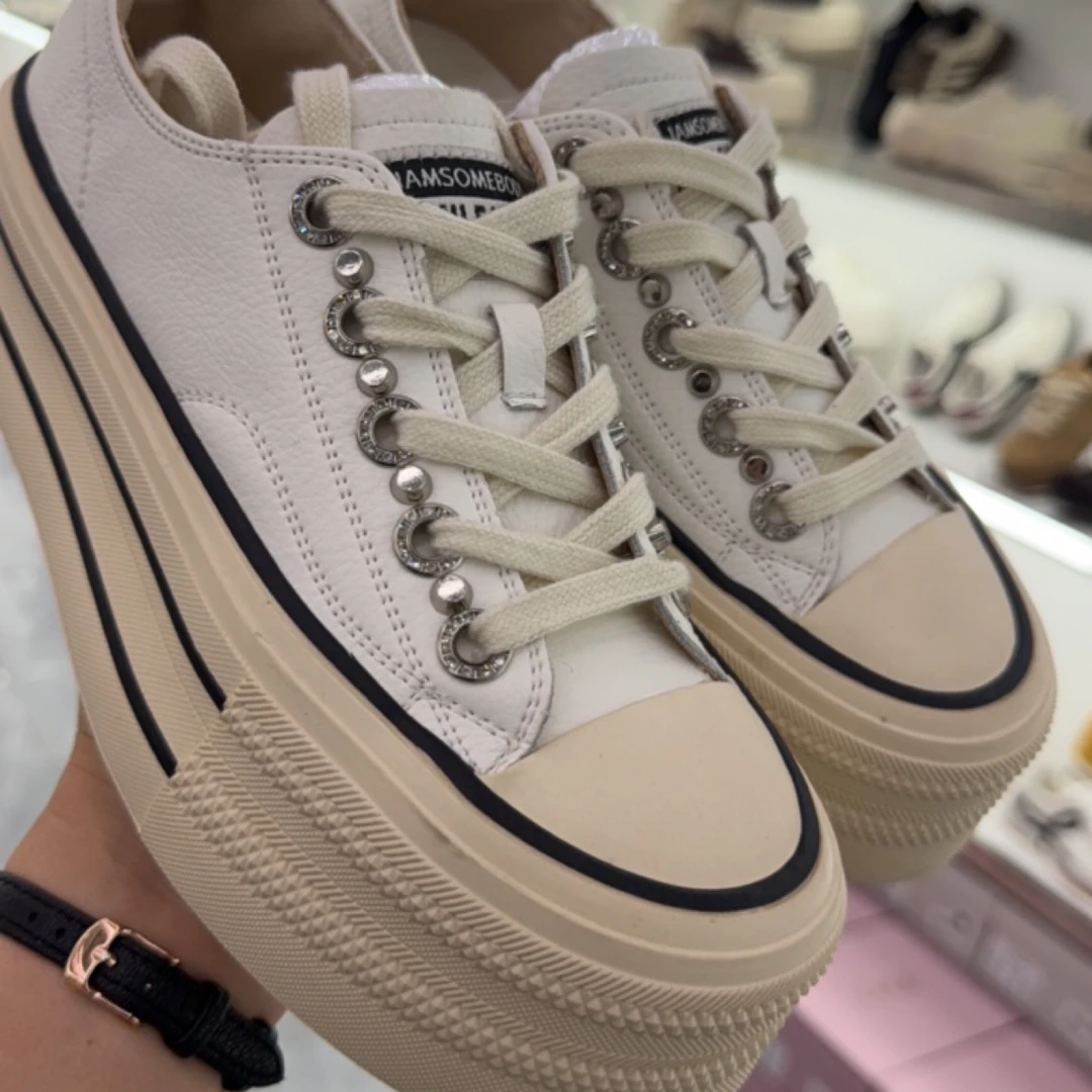 乐乐潮品小白鞋松糕底