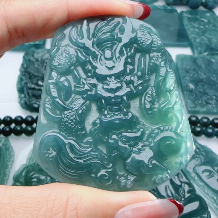 翡翠未镶嵌颈饰多样性发货天然A货翡翠