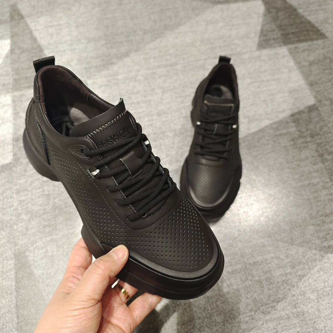 900987新款男士打孔运动休闲皮鞋百搭款