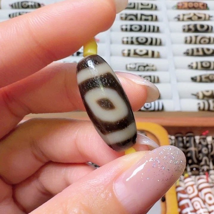 会***夫玛瑙/玉髓颈饰未镶嵌