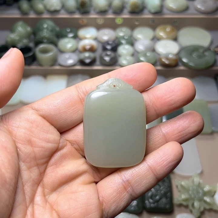 和田玉颈饰未镶嵌七**棠