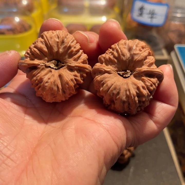 文玩核桃把件全品窝底40