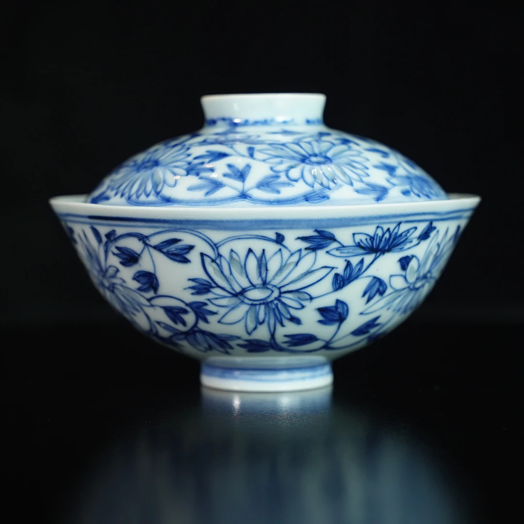 LABC250511019【十竹斋】清嘉庆青花缠枝花卉玲珑盖碗