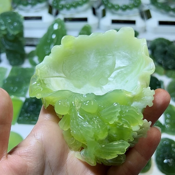 蛇纹石玉手把件未镶嵌T****星