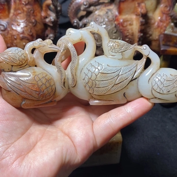 未镶嵌和田玉（糖玉）摆件