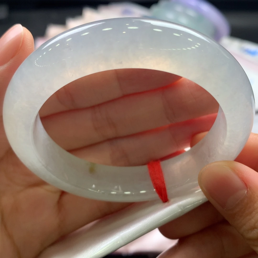 翡翠未镶嵌手镯32号全条起光有石纹