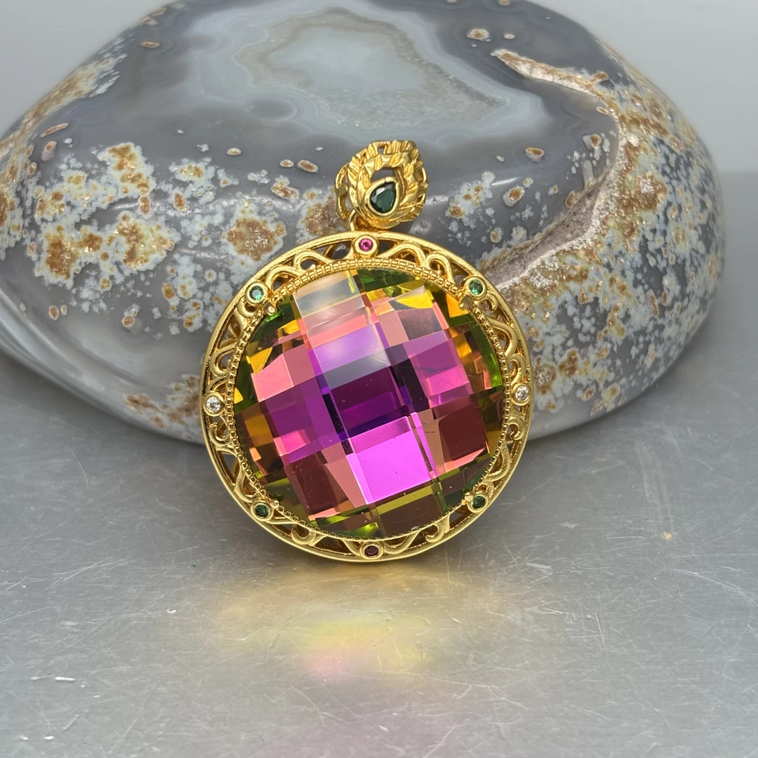 于D047七彩紫首饰 新款时尚百搭男女款   多样性发其一