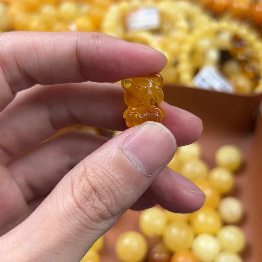 琥珀未镶嵌珠宝奇石