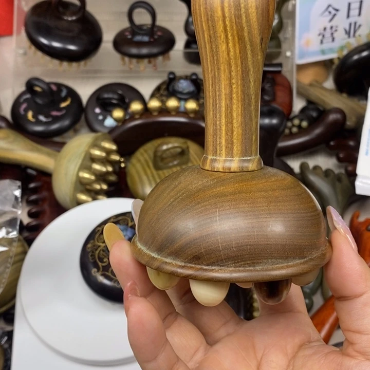 绿檀12齿牛角按摩梳
