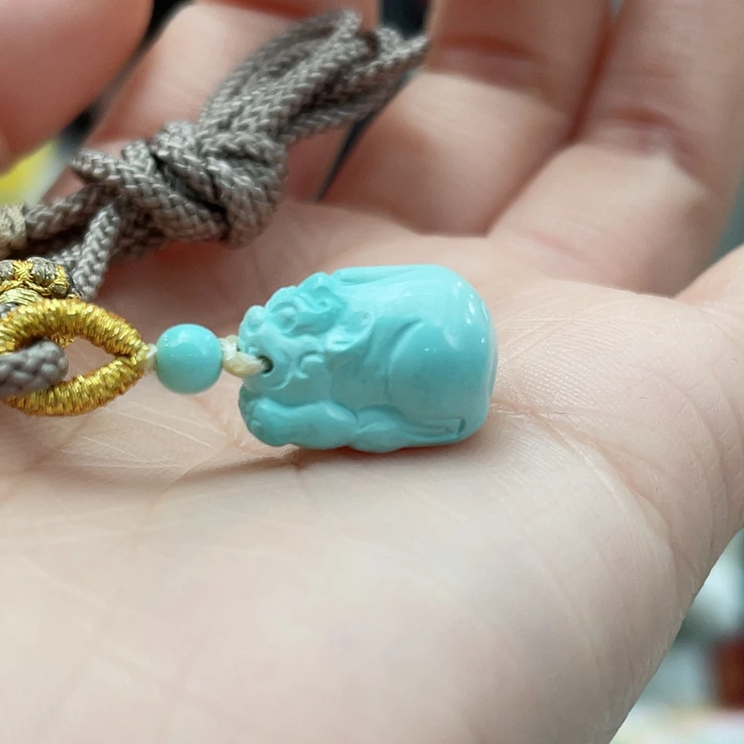 绿松石颈饰未镶嵌