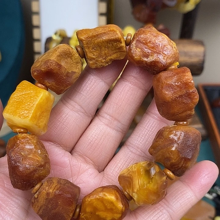 琥珀未镶嵌颈饰手串