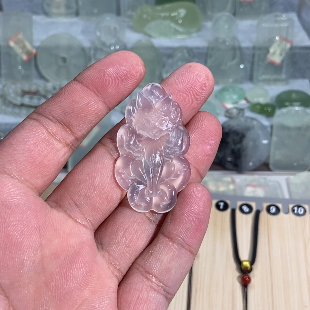 哥***说未镶嵌蛇纹石玉颈饰