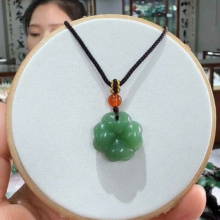 密玉（石英质玉）未镶嵌颈饰