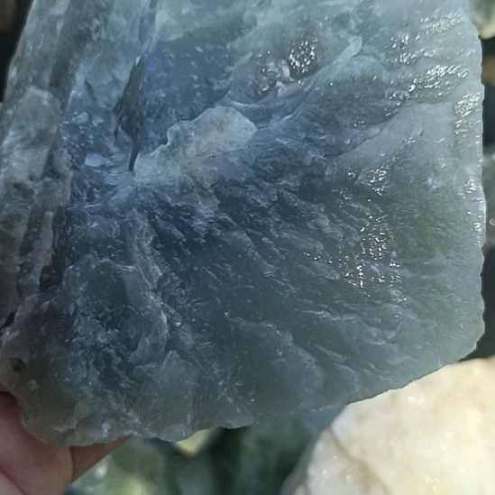 蛇纹石玉未镶嵌珠宝奇石
