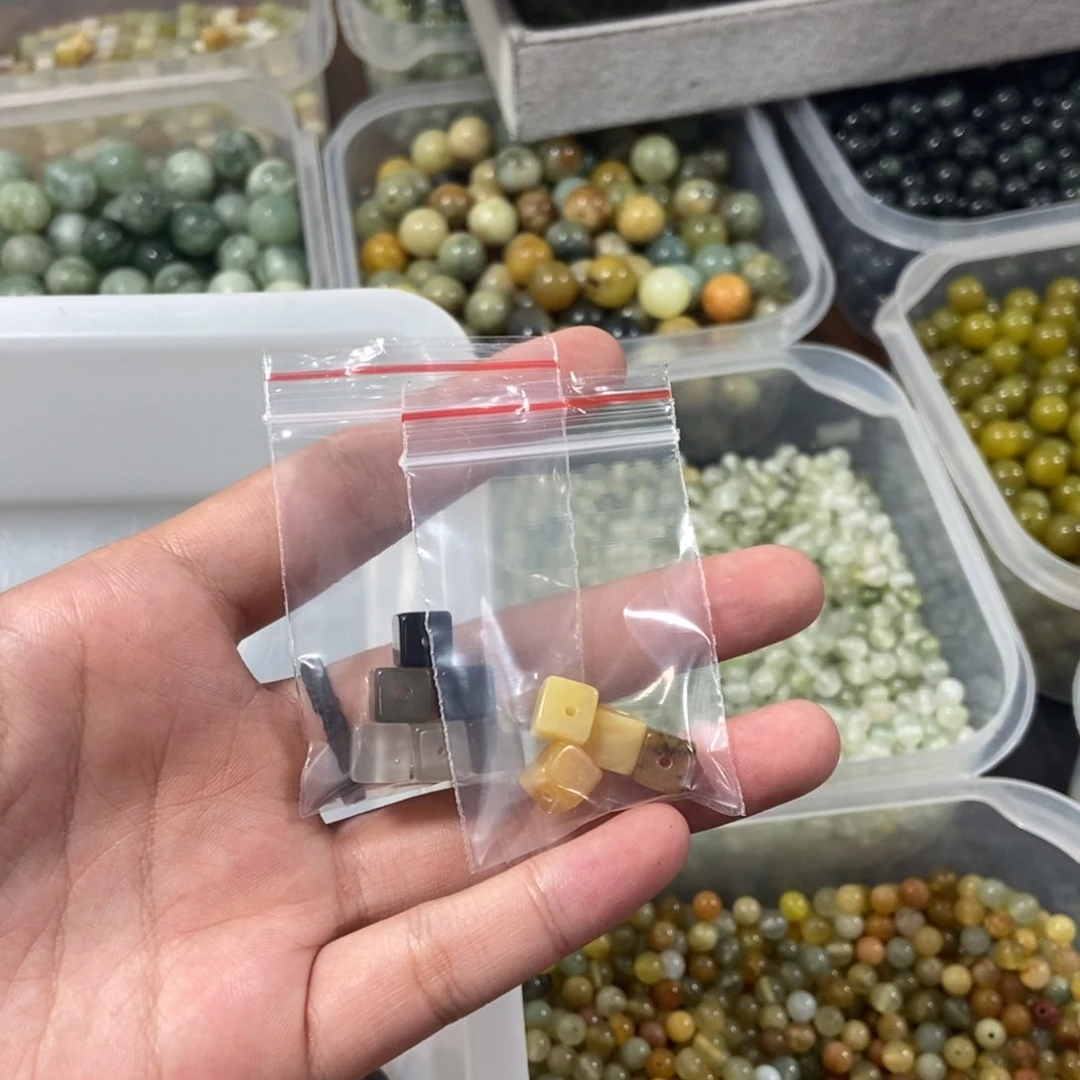 合金蛇纹石玉手链