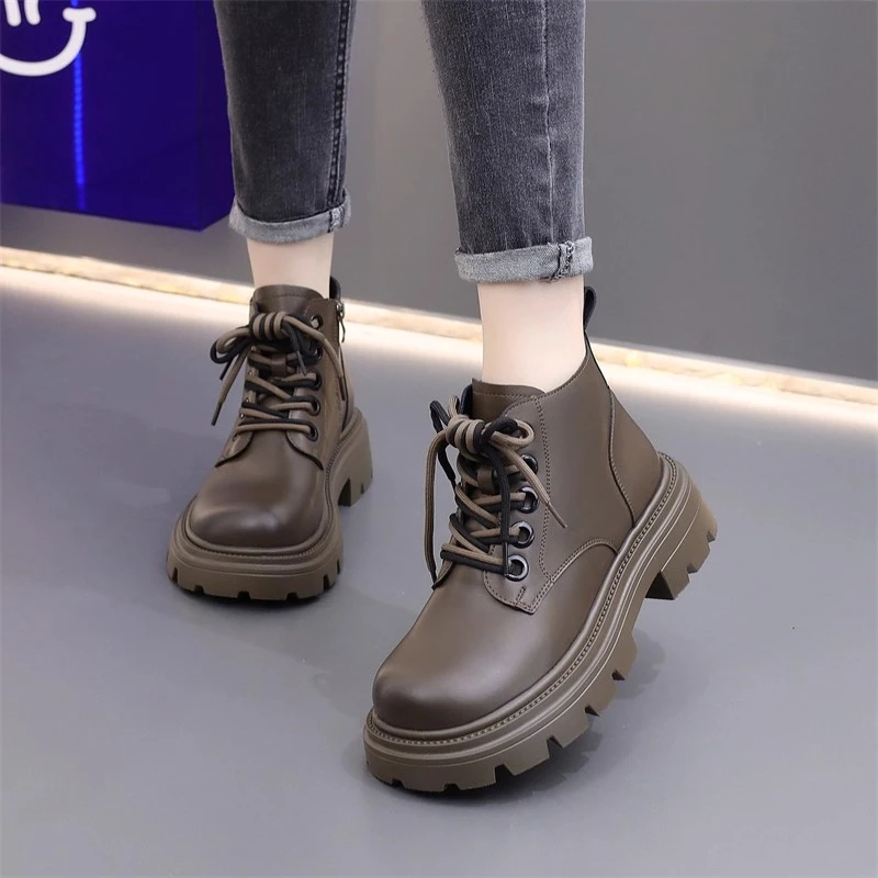 英伦风真皮马丁靴女2025年秋冬新款松糕厚底小个子圆头低帮女短靴