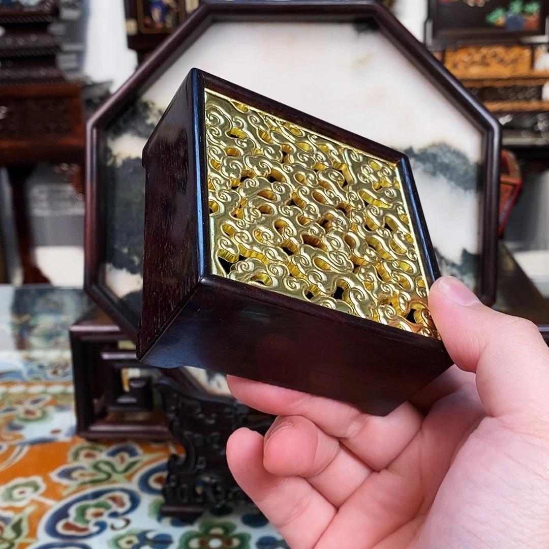 紫檀木类成套家具小叶紫檀香盒