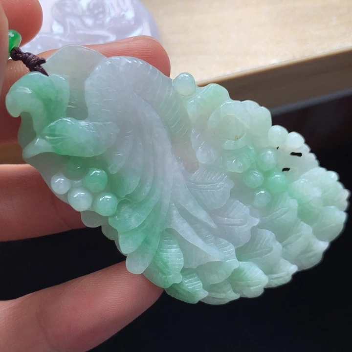 翡翠未镶嵌颈饰吊坠