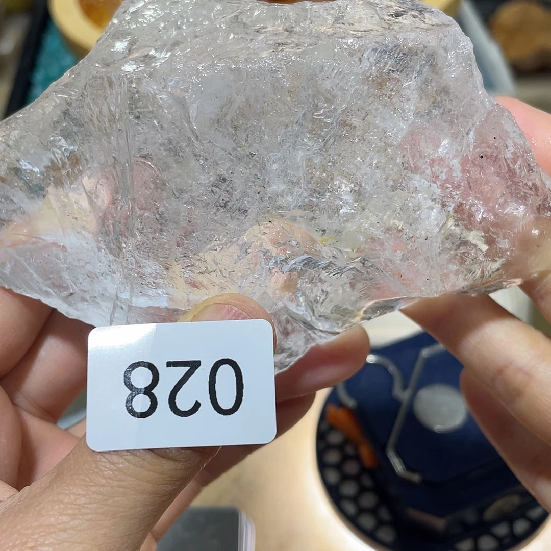 水晶摆件……未镶嵌