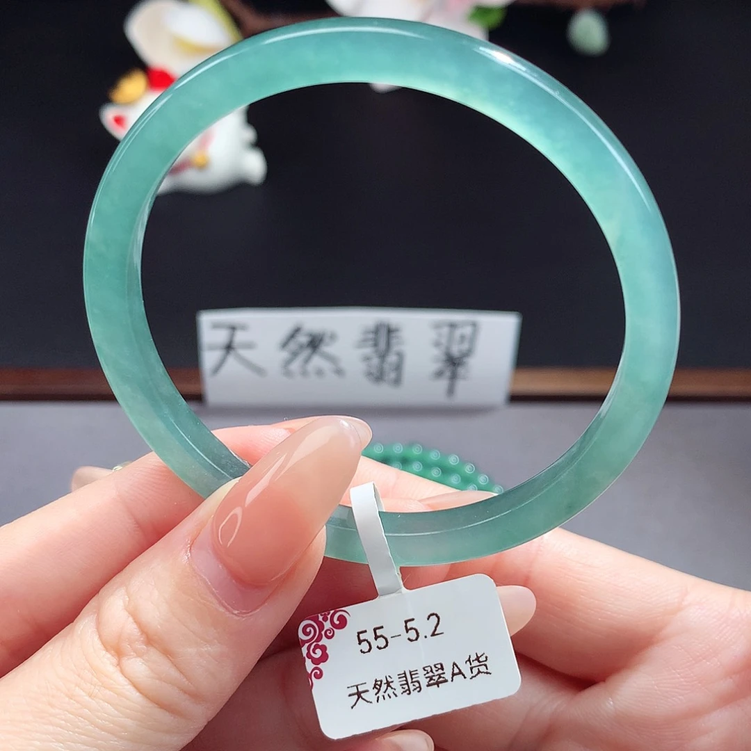 翡翠手镯（圆镯）未镶嵌