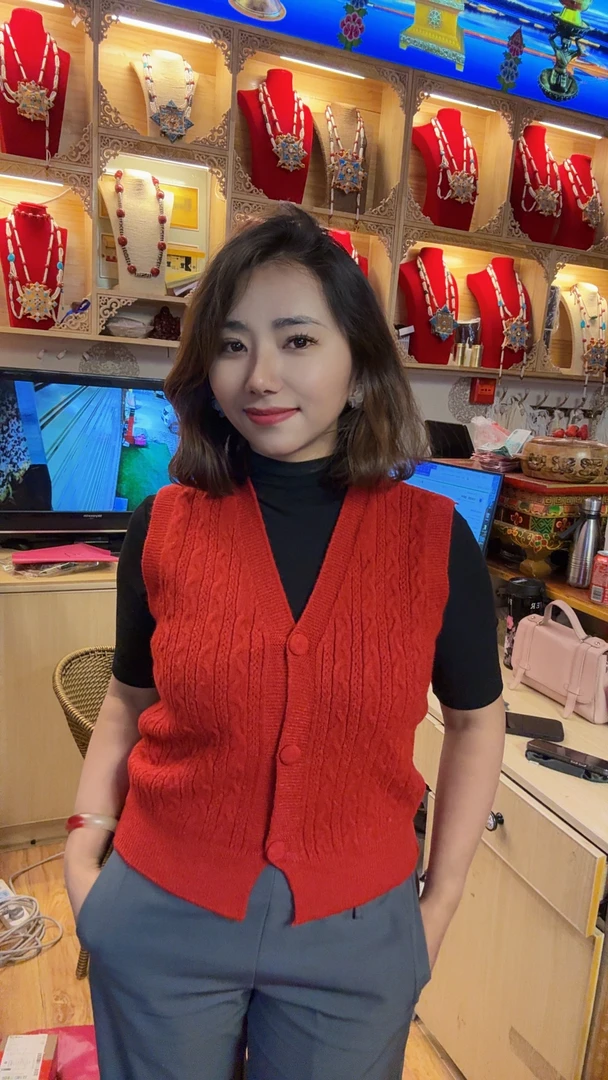 福利款毛衣马甲小的（拍一发二）