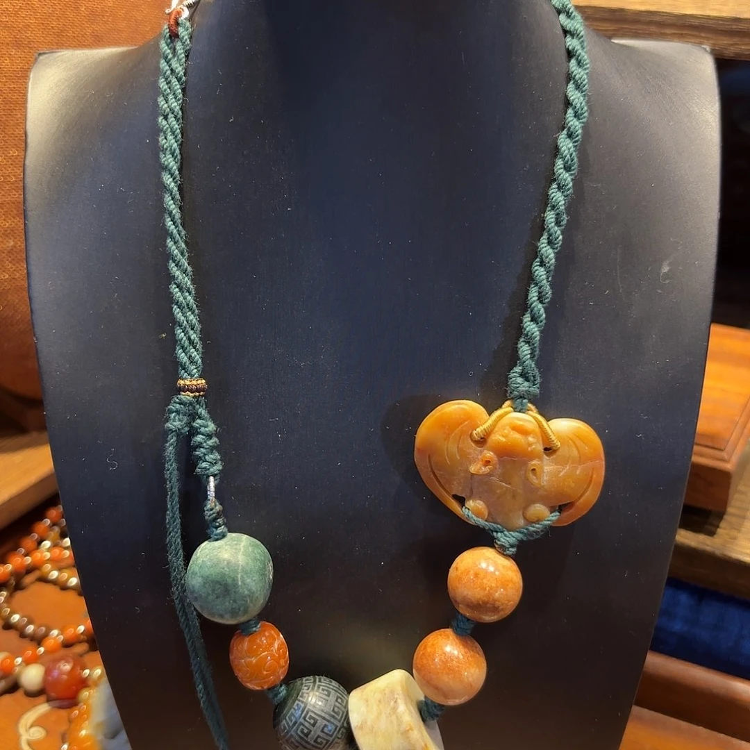 翡翠颈饰未镶嵌原创