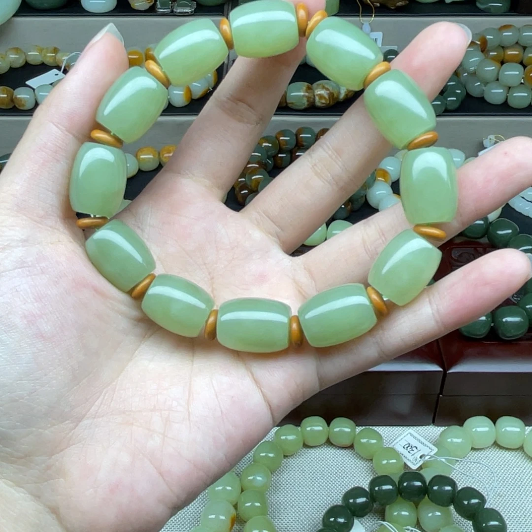 和田玉（糖玉）未镶嵌手链