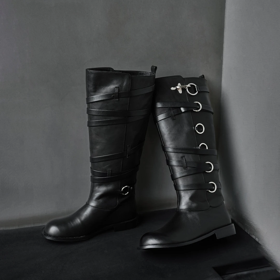 真皮不过膝长筒靴女2025秋冬新款小众设计感皮带扣粗跟高筒骑士靴