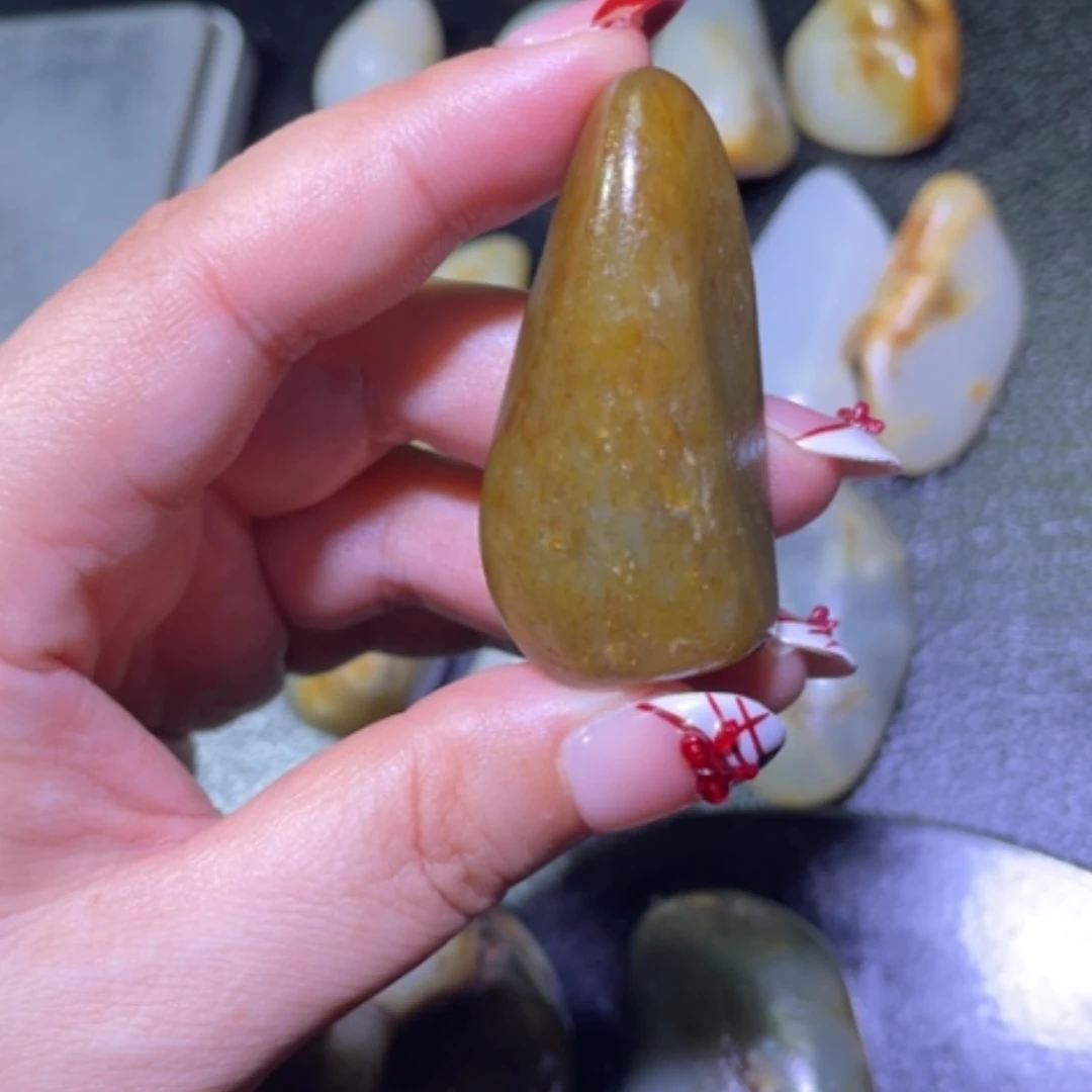 【闪购商品】颈饰未镶嵌和田玉