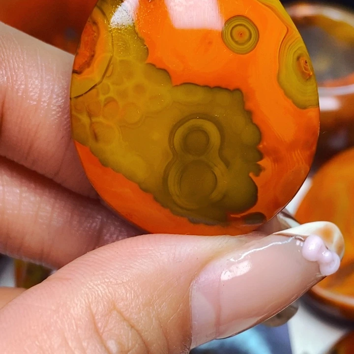 L***u玛瑙/玉髓未镶嵌玛瑙