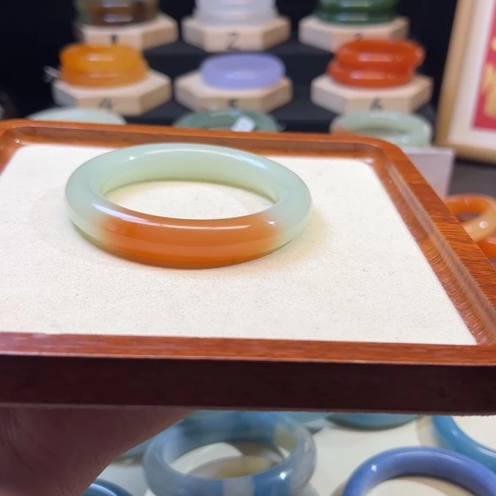 未镶嵌手镯石英质玉懂***好