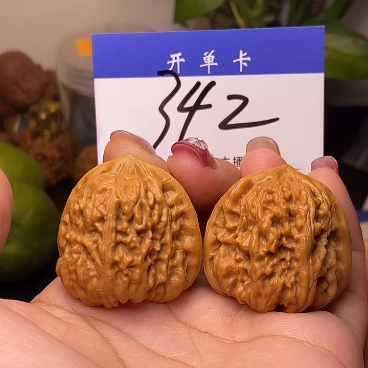 吊坠桃核凹底36有修s