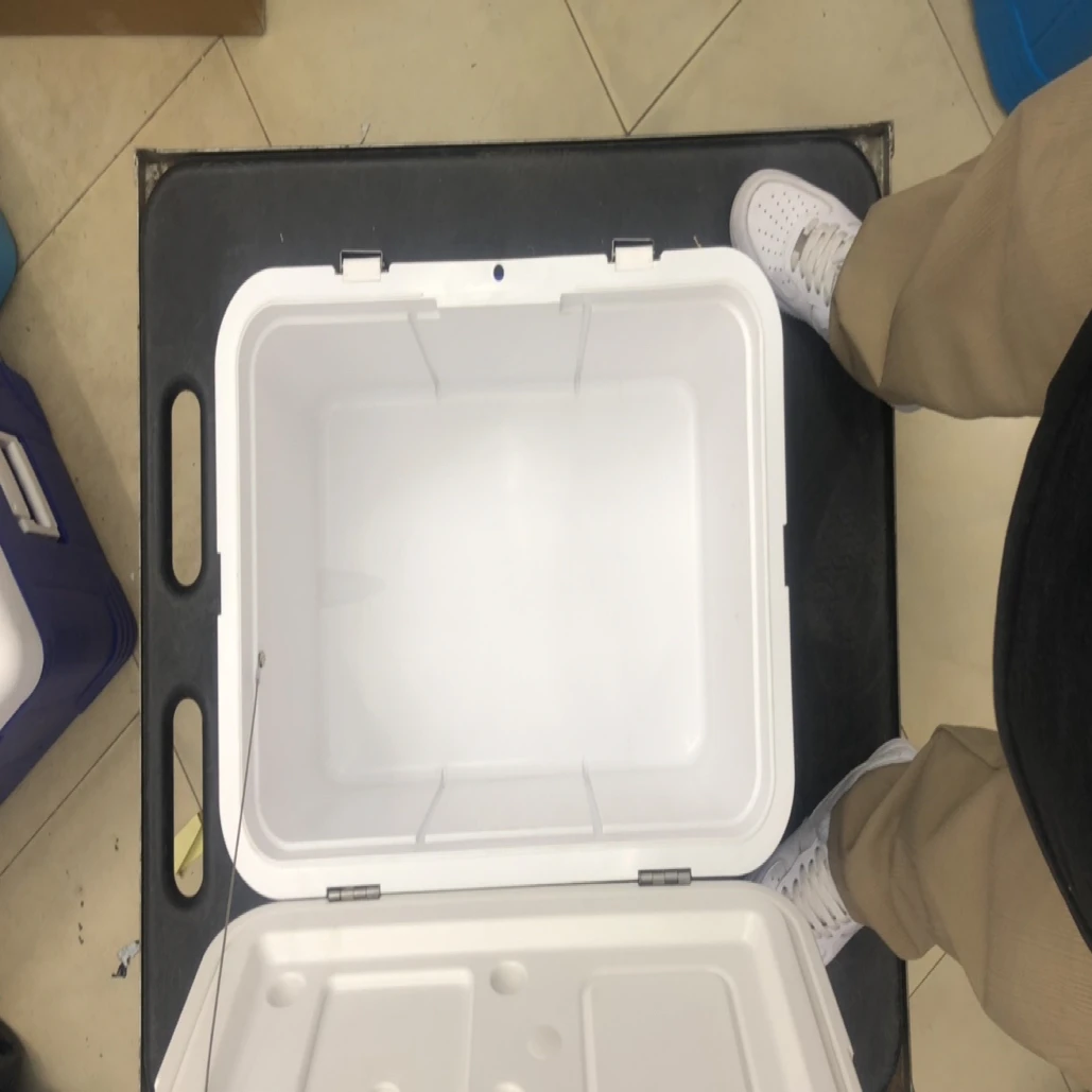 此去老板专拍45L高配微瑕保温箱冷藏箱海钓箱