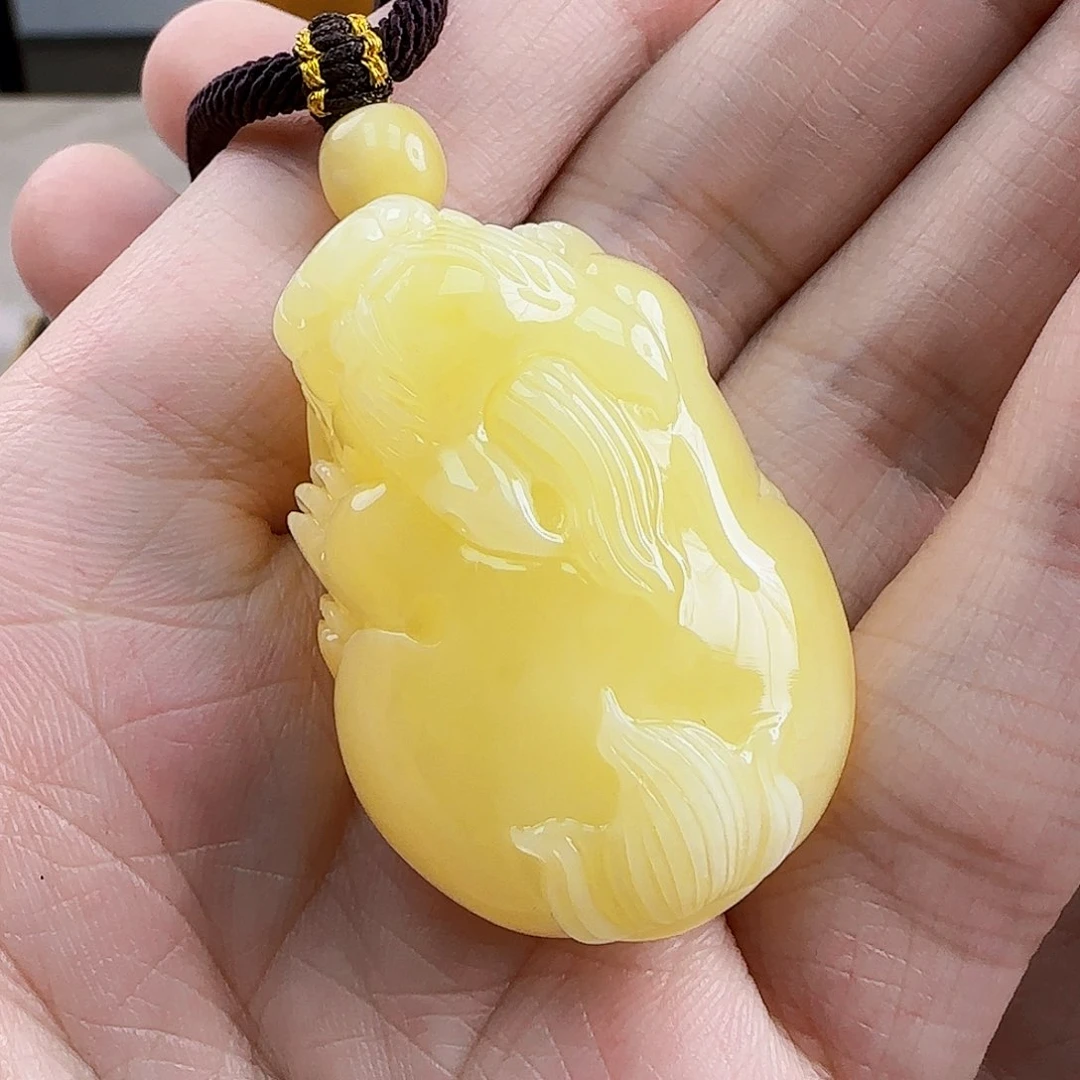 未镶嵌琥珀珠宝奇石