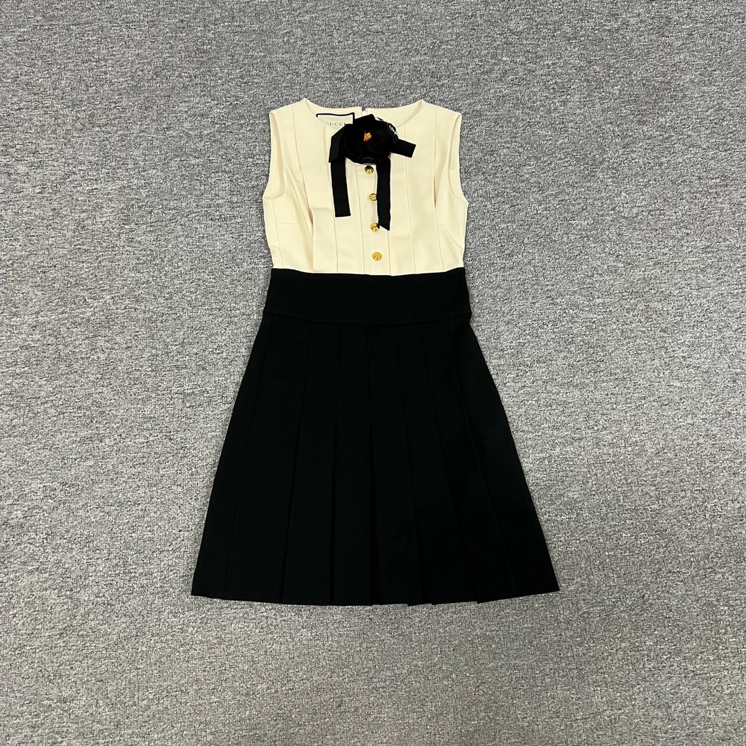 99新 GUCCI/古驰 黑花 黑白 拼色 连衣裙 Xs码